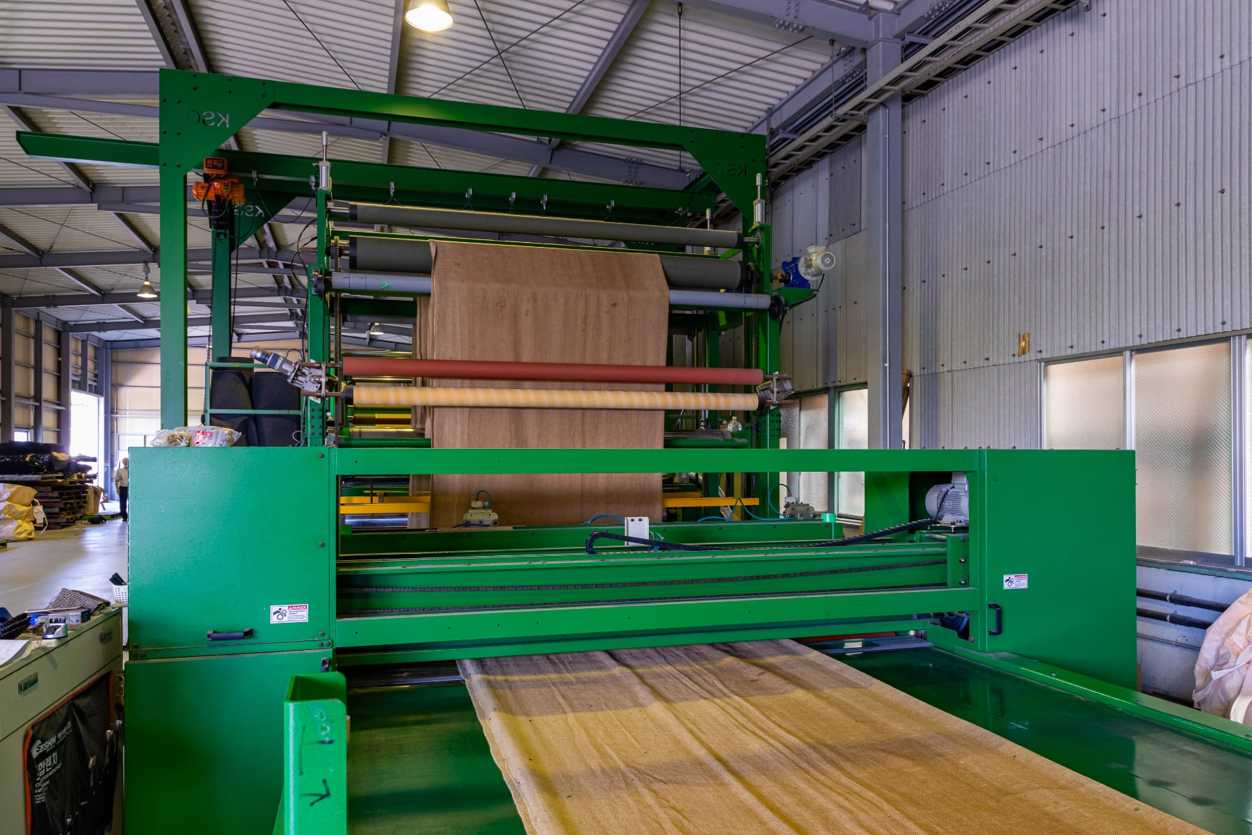 H28.12に新しい加工機を購入し、さらに多種の加工が行えるようになりました。